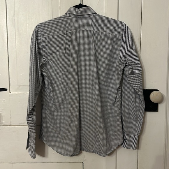Women’s M Ralph Lauren button down. - Picture 2 of 7